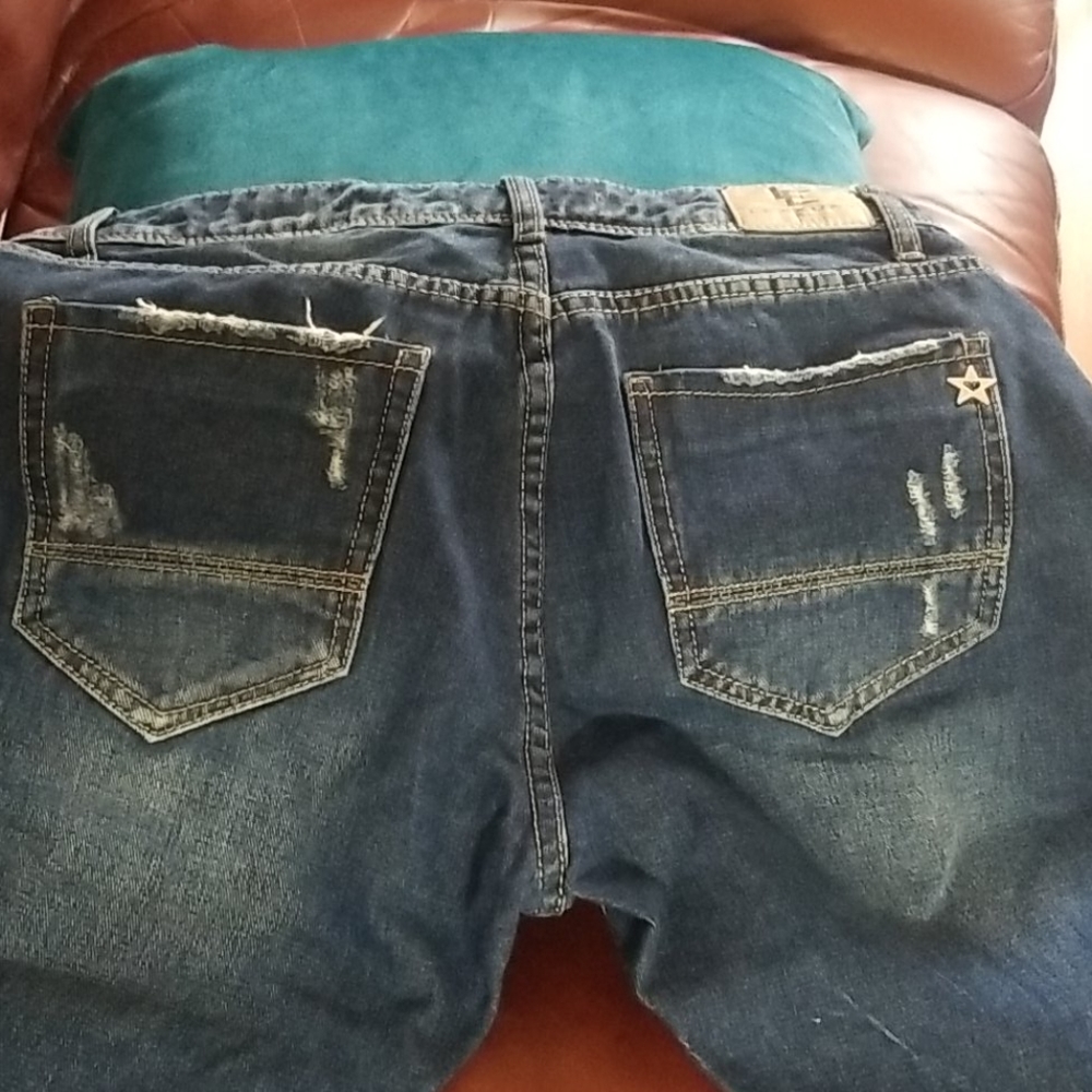 Capri Jeans - Picture 3 of 7